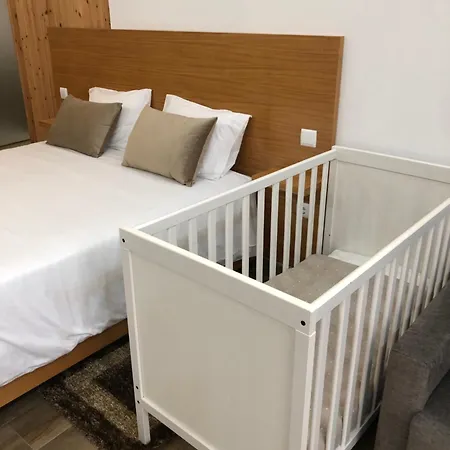 Amu- Misterios Da Apartamento Urzelina