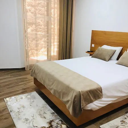 Amu- Misterios Da Apartament *